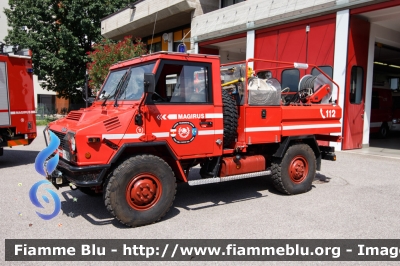 Iveco VM90
Vigili del Fuoco
Unione Distrettuale di Bolzano
Bezirksverband Bozen
Corpo Volontario di Gries - Bolzano
Freiwillige Feuerwehr Gries - Bozen
Allestimento Iveco-Magirus
VF 0SW BZ
Parole chiave: Iveco VM90 VF0SWBZ