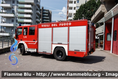 Iveco EuroFire 150E27 I serie
Vigili del Fuoco
Unione Distrettuale di Bolzano
Bezirksverband Bozen
Corpo Volontario di Gries - Bolzano
Freiwillige Feuerwehr Gries - Bozen
AutoPompaSerbatoio allestimento Iveco-Magirus
VF 0TL BZ
Parole chiave: Iveco EuroFire_150E27_Iserie VF0TLBZ