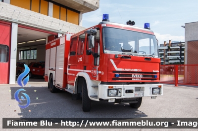 Iveco EuroFire 150E27 I serie
Vigili del Fuoco
Unione Distrettuale di Bolzano
Bezirksverband Bozen
Corpo Volontario di Gries - Bolzano
Freiwillige Feuerwehr Gries - Bozen
AutoPompaSerbatoio allestimento Iveco-Magirus
VF 0TL BZ
Parole chiave: Iveco EuroFire_150E27_Iserie VF0TLBZ