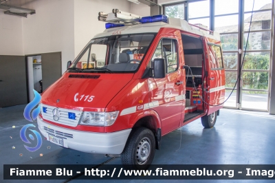 Mercedes-Benz Sprinter 4x4 II serie
Vigili del Fuoco
Unione Distrettuale Merano - Bezirksverband Meran
Corpo Volontario di Lana - Freiwillige Feuerwehr Lana (BZ)
VF 0Y4 BZ
Parole chiave: Mercedes-Benz Sprinter_4x4_IIserie VF0Y4BZ