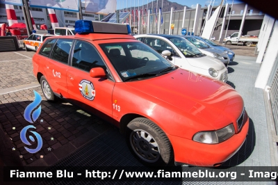 Audi A4 Avant II serie
Vigili del Fuoco
Corpo Permanente di Bolzano
Berufsfeuerwehr Bozen
-Autocomando-
VF 113 BZ
Parole chiave: Audi A4_Avant_IIserie VF113BZ