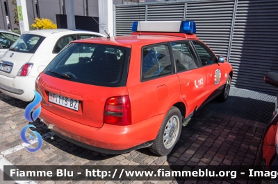 Audi A4 Avant II serie
Vigili del Fuoco
Corpo Permanente di Bolzano
Berufsfeuerwehr Bozen
-Autocomando-
VF 113 BZ
Parole chiave: Audi A4_Avant_IIserie VF113BZ