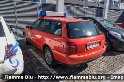 Audi A4 Avant II serie
Vigili del Fuoco
Corpo Permanente di Bolzano
Berufsfeuerwehr Bozen
-Autocomando-
VF 113 BZ
Parole chiave: Audi A4_Avant_IIserie VF113BZ