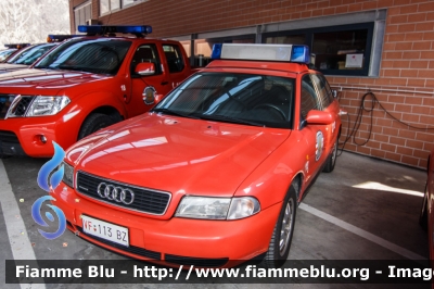 Audi A4 Avant II serie
Vigili del Fuoco
Corpo Permanente di Bolzano
Berufsfeuerwehr Bozen
-Autocomando-
VF 113 BZ
Parole chiave: Audi A4_Avant_IIserie VF113BZ