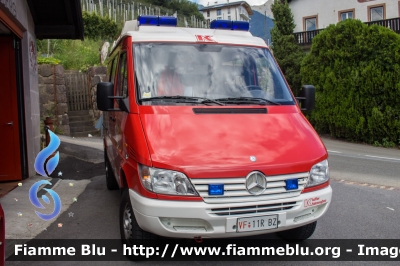 Mercedes-Benz Sprinter 4x4 II serie
Vigili del Fuoco
Unione Distrettuale Merano - Bezirksverband Meran
Corpo Volontario di Monte san Zeno - 
Freiwillige Feuerwehr Zenoberg (BZ)
VF 11R BZ
Parole chiave: Mercedes-Benz Sprinter_4x4_IIserie VF11RBZ