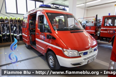 Mercedes-Benz Sprinter II serie
Vigili del Fuoco
Unione Distrettuale di Bolzano
Bezirksverband Bozen
Corpo Volontario di Gries - Bolzano
Freiwillige Feuerwehr Gries - Bozen
VF 12R BZ
Parole chiave: Mercedes-Benz Sprinter_IIserie VF12RBZ