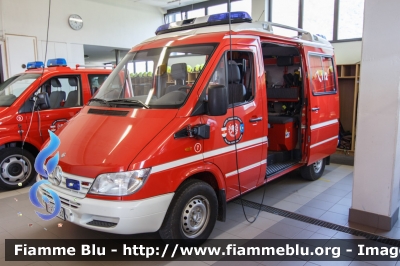 Mercedes-Benz Sprinter II serie
Vigili del Fuoco
Unione Distrettuale di Bolzano
Bezirksverband Bozen
Corpo Volontario di Gries - Bolzano
Freiwillige Feuerwehr Gries - Bozen
VF 12R BZ
Parole chiave: Mercedes-Benz Sprinter_IIserie VF12RBZ