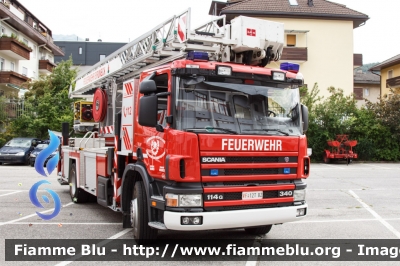 Scania 114G340
Vigili del Fuoco
Unione Distrettuale Bassa Val Pusteria (BZ)
Bezirksverband Unterpustertal
Veicolo ospitato dal Corpo di Brunico
Allestimento Bronto Skylift
VF 12T BZ
Parole chiave: Scania 114G340 VF12TBZ