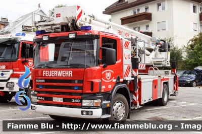 Scania 114G340
Vigili del Fuoco
Unione Distrettuale Bassa Val Pusteria (BZ)
Bezirksverband Unterpustertal
Veicolo ospitato dal Corpo di Brunico
Allestimento Bronto Skylift
VF 12T BZ
Parole chiave: Scania 114G340 VF12TBZ