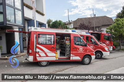 Mercedes-Benz Sprinter 4x4 II serie
Vigili del Fuoco
Unione Distrettuale Merano - Bezirksverband Meran
Corpo Volontario di Postal - Freiwillige Feuerwehr Burgstall (BZ)
Allestimento Kofler
VF 15Z BZ
Parole chiave: Mercedes-Benz Sprinter_4x4_IIserie VF15ZBZ