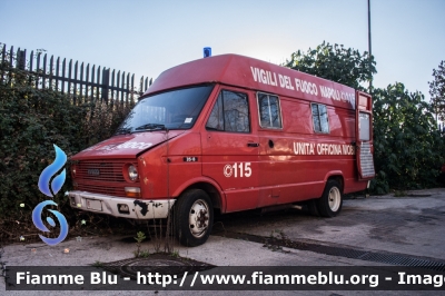 Iveco Daily I serie
Vigili del Fuoco
Comando Provinciale di Napoli
Officina Mobile
VF 16440
Parole chiave: Iveco Daily_I_serie VF16440