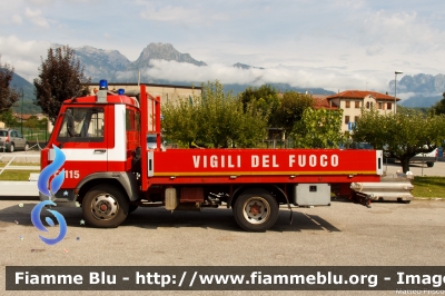 Iveco Zeta 65-12
Vigili del Fuoco
Comando Provinciale Belluno
VF 16753
Parole chiave: Iveco Zeta 65-12 VF16753