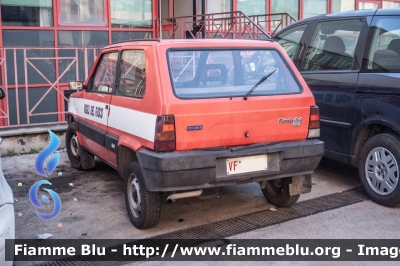 Fiat Panda 4x4 II serie
Vigili del Fuoco
Comando di Provinciale di Napoli
VF 16961
Parole chiave: Fiat Panda_4x4_II_serie VF16961