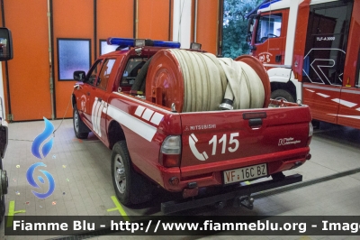 Mitsubishi L200 III serie
Vigili del Fuoco
Unione Distrettuale Merano - Bezirksverband Meran
Corpo Volontario di Tesimo - Freiwillige Feuerwehr Tisens (BZ)
VF 16C BZ
Parole chiave: Mitsubishi L200_IIIserie VF16CBZ