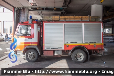 Iveco Zeta 65-12
Vigili del Fuoco
Comando Provinciale di Rieti
Polisoccorso allestimento Baribbi
VF 17203
Parole chiave: Iveco Zeta_65-12 VF17203 santa_barbara_2017