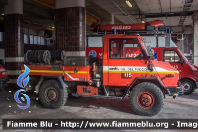 Iveco VM90
Vigili del Fuoco
Comando Provinciale di Rieti
Allestimento Iveco-Magirus
VF 18101
Parole chiave: Iveco VM90 VF18101 Santa_BArbara_2017