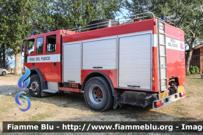 Iveco EuroTech 190E27
Vigili del Fuoco
Comando Provinciale di Perugia
Distaccamento Volontario di Castiglione del Lago (PG)
allestimento Baribbi
VF 18141
Parole chiave: Iveco EuroTech_190E27 VF18141