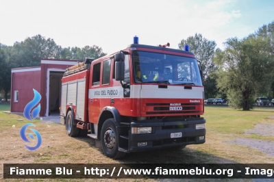 Iveco EuroTech 190E27
Vigili del Fuoco
Comando Provinciale di Perugia
Distaccamento Volontario di Castiglione del Lago (PG)
allestimento Baribbi
VF 18141
Parole chiave: Iveco EuroTech_190E27 VF18141