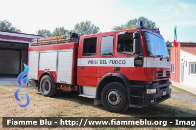 Iveco EuroTech 190E27
Vigili del Fuoco
Comando Provinciale di Perugia
Distaccamento Volontario di Castiglione del Lago (PG)
allestimento Baribbi
VF 18141
Parole chiave: Iveco EuroTech_190E27 VF18141