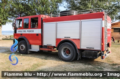 Iveco EuroTech 190E27
Vigili del Fuoco
Comando Provinciale di Perugia
Distaccamento Volontario di Castiglione del Lago (PG)
allestimento Baribbi
VF 18141
Parole chiave: Iveco EuroTech_190E27 VF18141