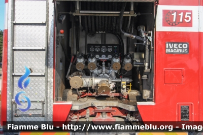 Iveco EuroTech 190E27
Vigili del Fuoco
Comando Provinciale di Perugia
Distaccamento Volontario di Castiglione del Lago (PG)
allestimento Baribbi
VF 18141
Parole chiave: Iveco EuroTech_190E27 VF18141