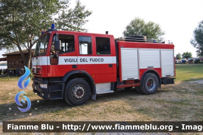 Iveco EuroTech 190E27
Vigili del Fuoco
Comando Provinciale di Perugia
Distaccamento Volontario di Castiglione del Lago (PG)
allestimento Baribbi
VF 18141
Parole chiave: Iveco EuroTech_190E27 VF18141