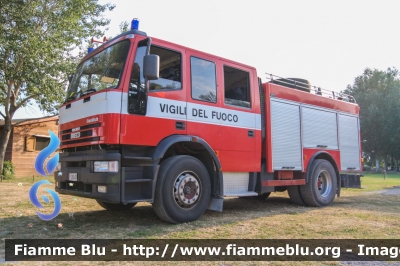 Iveco EuroTech 190E27
Vigili del Fuoco
Comando Provinciale di Perugia
Distaccamento Volontario di Castiglione del Lago (PG)
allestimento Baribbi
VF 18141
Parole chiave: Iveco EuroTech_190E27 VF18141