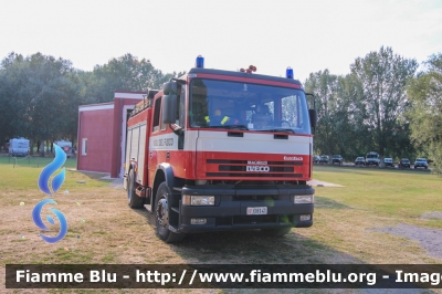 Iveco EuroTech 190E27
Vigili del Fuoco
Comando Provinciale di Perugia
Distaccamento Volontario di Castiglione del Lago (PG)
allestimento Baribbi
VF 18141
Parole chiave: Iveco EuroTech_190E27 VF18141