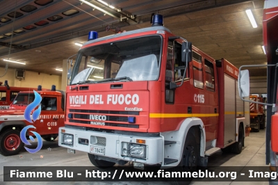 Iveco EuroFire 150E27 I serie
Vigili del Fuoco
Comando Provinciale di Sondrio
AutoPompaSerbatoio allestimento Iveco-Magirus
VF 18435
Parole chiave: Iveco EuroFire_150E27_Iserie VF18435