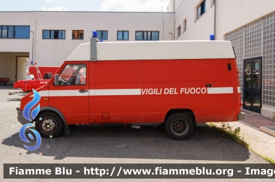 Iveco Daily II serie
Vigili del Fuoco
Comando Provinciale di Roma
magazzino caricamento Nomentano
VF 18673
Parole chiave: Iveco Daily_IIserie VF18673