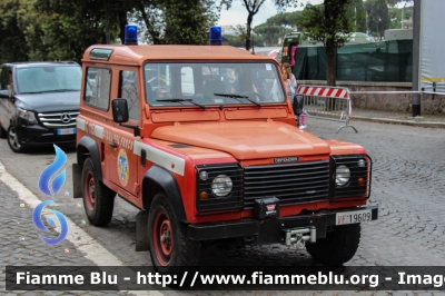 Land Rover Defender 90
Vigili del Fuoco
Comando Provinciale di Roma
Nucleo NBCR
VF 19609
Parole chiave: Land_Rover Defender_90 VF19609