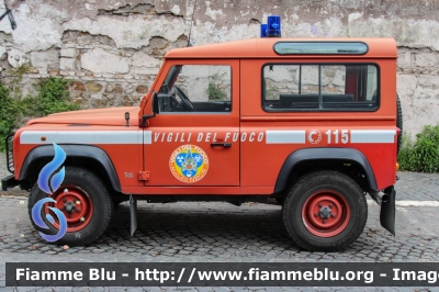 Land Rover Defender 90
Vigili del Fuoco
Comando Provinciale di Roma
Nucleo NBCR
VF 19609
Parole chiave: Land_Rover Defender_90 VF19609