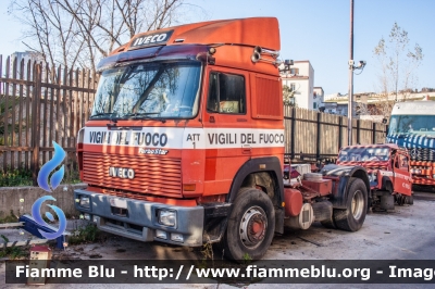 Iveco TurboStar 190-48
Vigili del Fuoco
Comando di Provinciale di Napoli
VF 19991
Parole chiave: Iveco TurboStar_190-48 VF19991