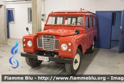 Land Rover 109
Vigili del Fuoco
Unione Distrettuale Merano - Bezirksverband Meran
Corpo Volontario di Nalles - Freiwillige Feuerwehr Nals (BZ)
VF 1GR BZ
Parole chiave: Land-Rover 109 VF1GRBZ