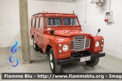 Land Rover 109
Vigili del Fuoco
Unione Distrettuale Merano - Bezirksverband Meran
Corpo Volontario di Nalles - Freiwillige Feuerwehr Nals (BZ)
VF 1GR BZ
Parole chiave: Land-Rover 109 VF1GRBZ