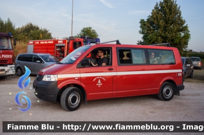 Volkswagen Transporter T5
Vigili del Fuoco
Distretto di Trento
Corpo Volontario di Lavis (TN)
VF 1H7 TN
Parole chiave: Volkswagen Transporter_T5 VF1H7TN