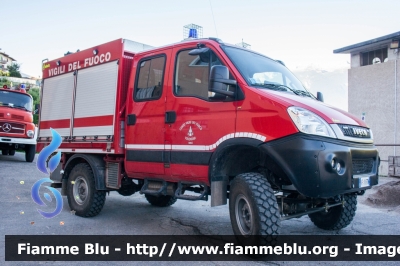 Iveco Daily IV serie 4x4
Vigili del Fuoco
Distretto di Cles
Corpo Volontario di Vervò (TN)
allestito Fulmix
VF 1K9 TN
Parole chiave: Iveco Daily_IV_serie_4x4 VF1K9TN