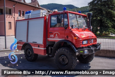 Mercedes-Benz Unimog U417
Vigili del Fuoco
Unione distrettuale di Mezzolombardo
Corpo Volontario di Nave San Rocco (TN)
Allestito Fulmix
VF 1L7 TN
Parole chiave: Mercedes-Benz Unimog_U417 VF1L7TN