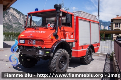 Mercedes-Benz Unimog U417
Vigili del Fuoco
Unione distrettuale di Mezzolombardo
Corpo Volontario di Nave San Rocco (TN)
Allestito Fulmix
VF 1L7 TN
Parole chiave: Mercedes-Benz Unimog_U417 VF1L7TN