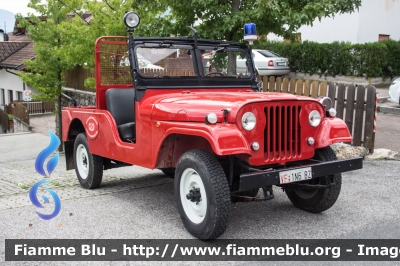 Jeep Willys
Vigili del Fuoco
Unione Distrettuale Merano - Bezirksverband Meran
Corpo Volontario di Tirolo - Freiwillige Feuerwehr Tirol (BZ)
VF 1N6 BZ
Parole chiave: Jeep Willys VF1N6BZ