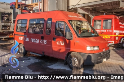 Fiat Ducato II Serie
Vigili del Fuoco
Comando Provinciale di Napoli
VF 20137
Parole chiave: Fiat Ducato_II_Serie VF20137