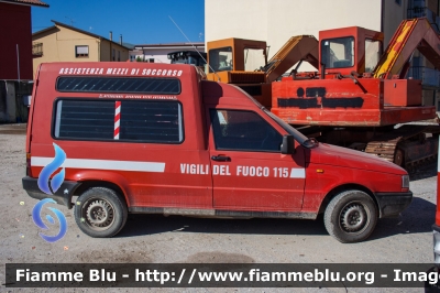 Fiat Fiorino II Serie
Vigili del Fuoco 
Comando Provinciale de L'Aquila
Assistenza Mezzi di Soccorso
VF 20274
Parole chiave: Fiat Fiorino_IISerie VF20274 Santa_Barbara_2017