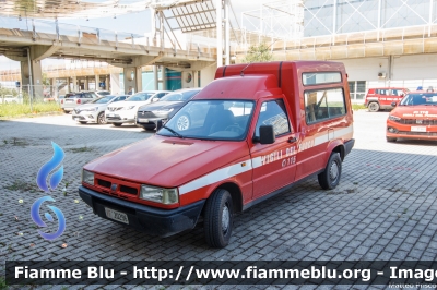 Fiat Fiorino II serie
Vigili del Fuoco
Comando Provinciale di Roma
Distaccamento Montelanico
VF 20296
Parole chiave: Fiat Fiorino_IIserie VF20296