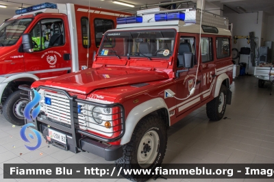 Land-Rover Defender 110
Vigili del Fuoco
Unione Distrettuale Merano - Bezirksverband Meran
Corpo Volontario di Tirolo - Freiwillige Feuerwehr Tirol (BZ)
VF 10H BZ
Parole chiave: Land-Rover Defender_110 VF20HBZ