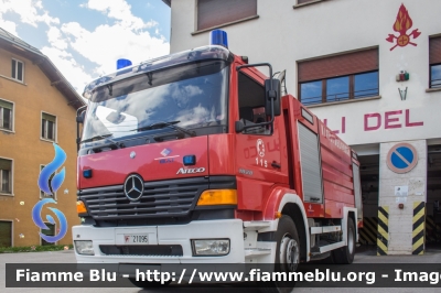 Mercedes Benz Atego 1828 I serie
Vigili del Fuoco
Comando Provinciale di Belluno
Distaccamento Permanente di Pieve di Cadore
AutoBottePompa allestimento Bai
VF 21095
Parole chiave: Mercedes_Benz Atego_1828_Iserie VF21095