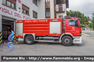 Mercedes Benz Atego 1828 I serie
Vigili del Fuoco
Comando Provinciale di Belluno
Distaccamento Permanente di Pieve di Cadore
AutoBottePompa allestimento Bai
VF 21095
Parole chiave: Mercedes_Benz Atego_1828_Iserie VF21095