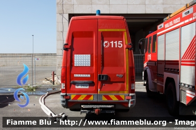 Iveco Daily III serie
Vigili del Fuoco
Comando Provinciale di Viterbo
Nucleo Soccorso Salvamento Acquatico
VF 21832
Parole chiave: Iveco Daily_IIIserie VF21832