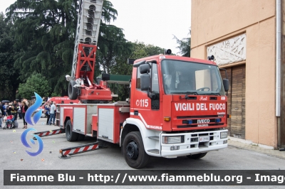 Iveco EuroFire 150E28 I serie
Vigili del Fuoco
Comando Provinciale di Roma
Scuole Centrali Antincendio di Capannelle
VF21886
Parole chiave: Iveco EuroFire_150E28_Iserie VF21886