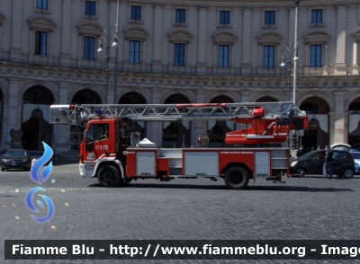  Iveco EuroFire 150E28 I serie 
Vigili del Fuoco
Comando Provinciale di Roma
Distaccamento Cittadino di Prati (RM)
AutoScala da 30 metri allestimento Iveco-Magirus
VF 21886 
Parole chiave: Iveco EuroFire_150E28_Iserie VF21886