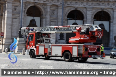  Iveco EuroFire 150E28 I serie 
Vigili del Fuoco
Comando Provinciale di Roma
Distaccamento Cittadino di Prati (RM)
AutoScala da 30 metri allestimento Iveco-Magirus
VF 21886 
Parole chiave: Iveco EuroFire_150E28_Iserie VF21886